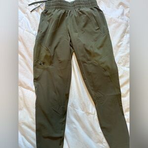 Under Armour women’s Green Joggers